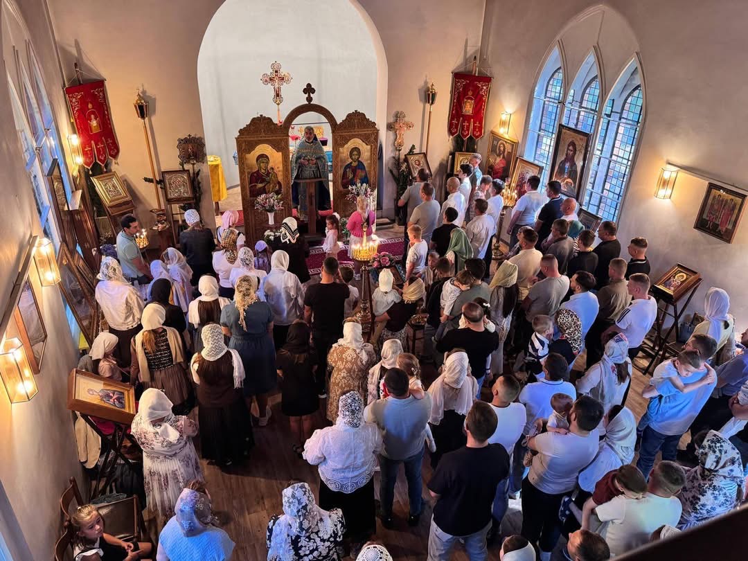 Sfânta și Dumnezeiasca Liturghie. Duminica a 13-a după Cincizecime.
