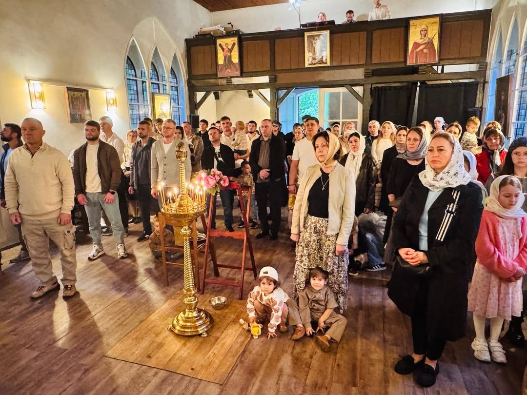 Sfânta și Dumnezeiasca Liturghie. Duminica a 15-a după Cincizecime.